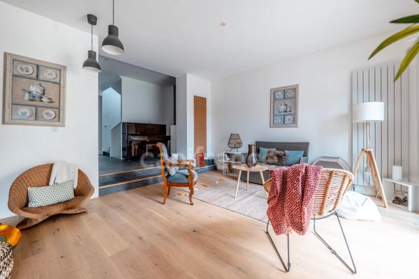 Maison à vendre 9 pièces VERSAILLES (78)