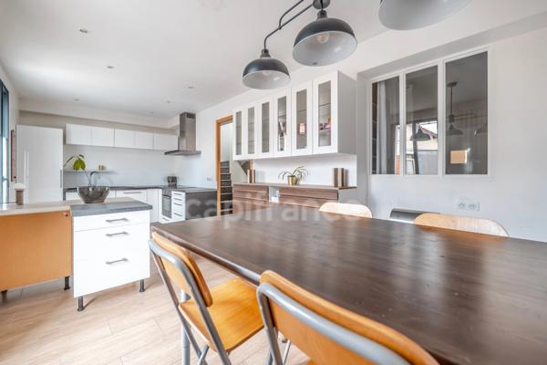 Maison à vendre 9 pièces VERSAILLES (78)