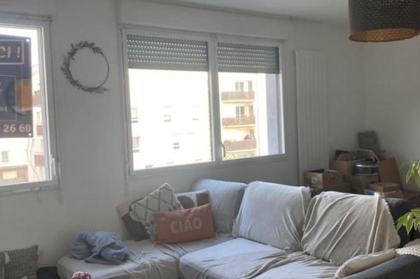 Location - Appartement 2 pièces 47 m 2 RENNES (35000)