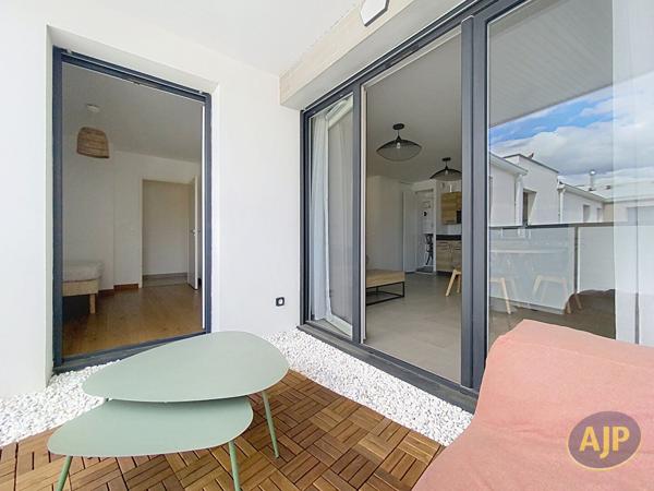 Appartement à vendre Bordeaux - 3 pièces, 67m² avec 2 chambre(s) à 320 000€ - AJP Immobilier Bordeaux Chartrons