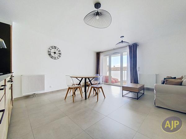 Appartement à vendre Bordeaux - 3 pièces, 67m² avec 2 chambre(s) à 320 000€ - AJP Immobilier Bordeaux Chartrons
