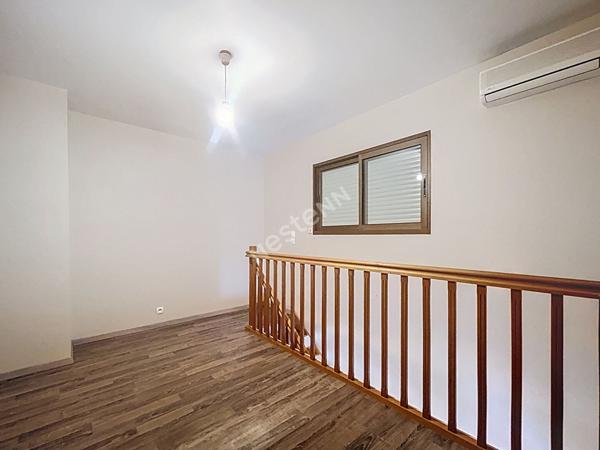 Maison 3 chambres et bureau 163m² - La Chevrolière Landes des Tréjets