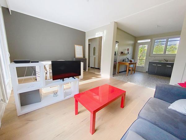 Maison Angers 4 chambres, jardin, garage.