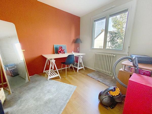 Maison Angers 4 chambres, jardin, garage.