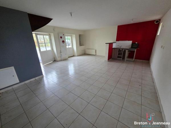 Ensemble immobilier entre Montsûrs et Mayenne