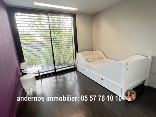 Coté bassin, 4 chambres