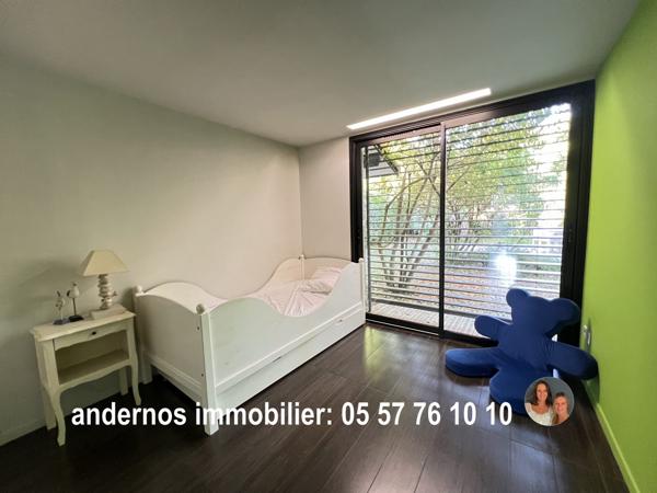 Coté bassin, 4 chambres