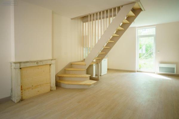 Maison de ville à louer à Solre-le-Château dans le Nord (59740), ref : 2235