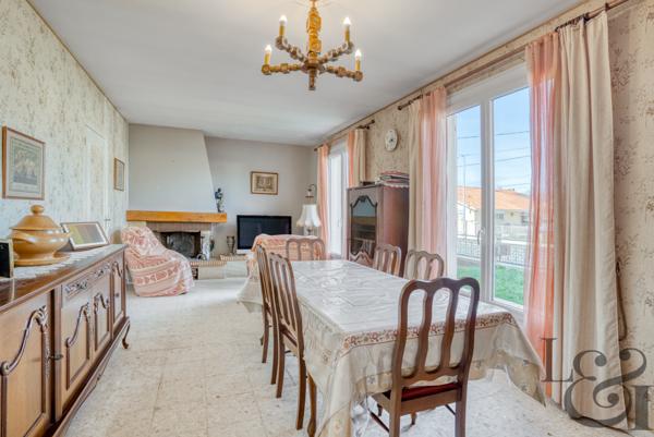 Maison à vendre à Saint Sylvestre-sur-Lot.