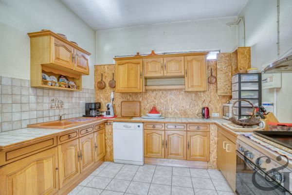 Maison à vendre à Saint Sylvestre-sur-Lot.