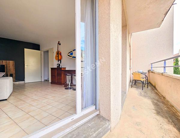 Appartement Osny 3 pièces, centre-ville, Balcon, 2 parkings et cave
