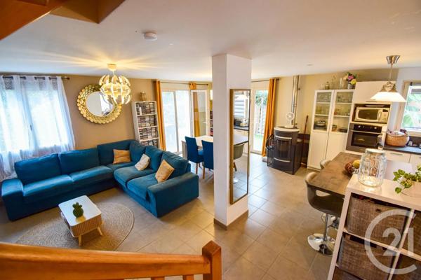 Maison à vendre  6 pièces - 107,95 m 2   CHALEINS  - 01