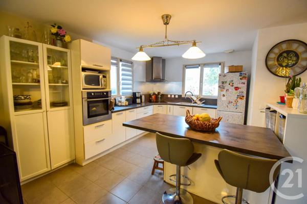 Maison à vendre  6 pièces - 107,95 m 2   CHALEINS  - 01