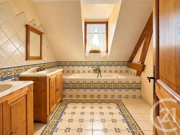 Maison à vendre  6 pièces - 180 m 2   TREVOL  - 03