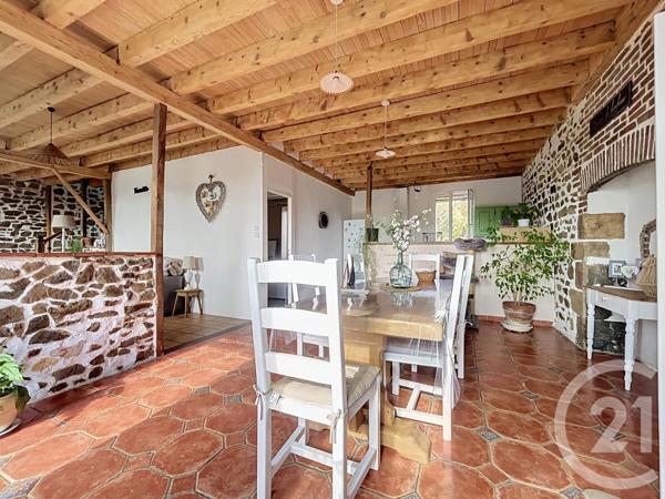 Maison à vendre  4 pièces - 155,37 m 2   TREBAN  - 03