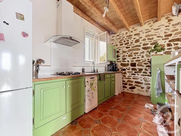Maison à vendre  4 pièces - 155,37 m 2   TREBAN  - 03