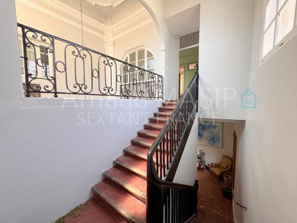 DEMEURE DE CHARME, 3 APPARTEMENTS, POTENTIEL DE DEVELOPPEMENT SUPPLEMENTAIRE, QUILLAN CENTRE