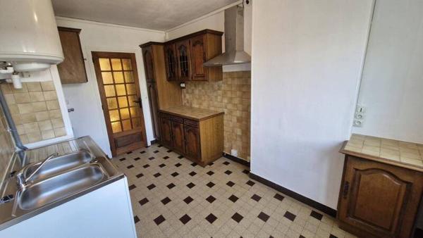 Appartement 3 pièces                                        - 69200 Vénissieux Réf : 5646