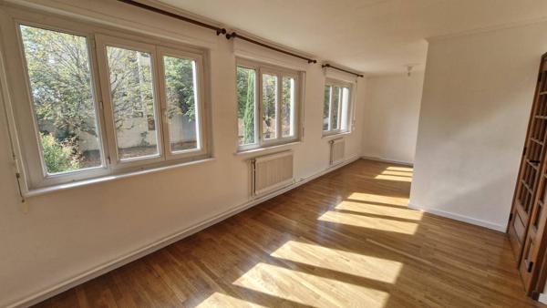 Appartement 3 pièces                                        - 69200 Vénissieux Réf : 5646
