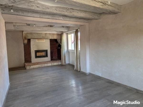 Immeuble de rapport à rénover – Centre de Recologne (à 8 min de Besançon)