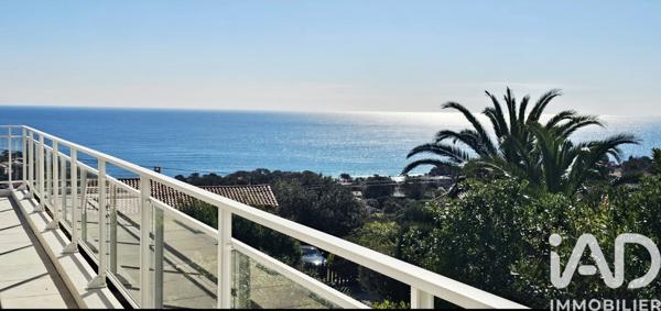 Appartement à vendre 4 pièces 106 m² Roquebrune-sur-Argens