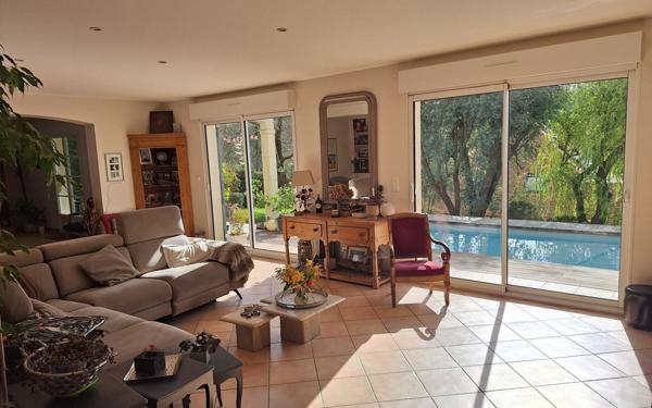 Maison à vendre    7 pièces •  Serres-Castet