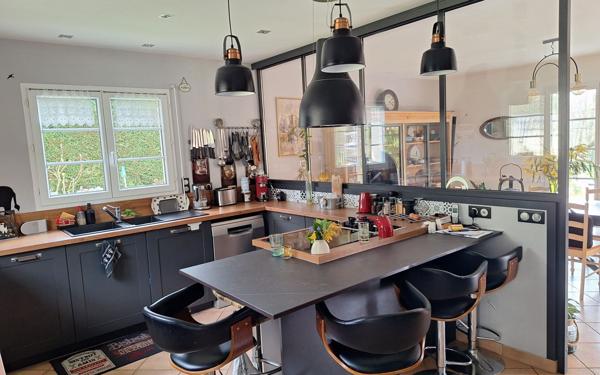 Maison à vendre    7 pièces •  Serres-Castet