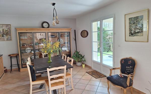 Maison à vendre    7 pièces •  Serres-Castet