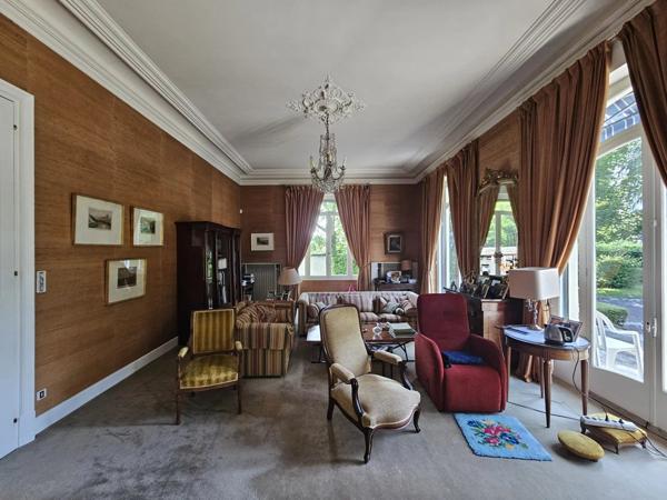 Vente Maison 8 pièces 338 m2 à Tarbes