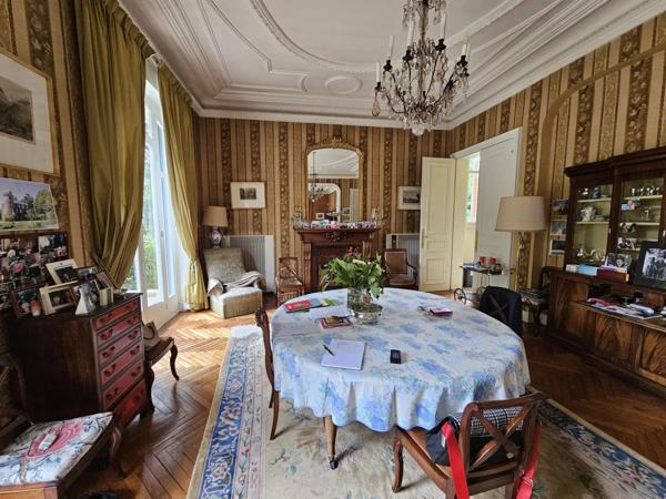 Vente Maison 8 pièces 338 m2 à Tarbes