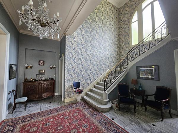 Vente Maison 8 pièces 338 m2 à Tarbes