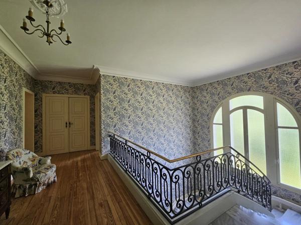 Vente Maison 8 pièces 338 m2 à Tarbes