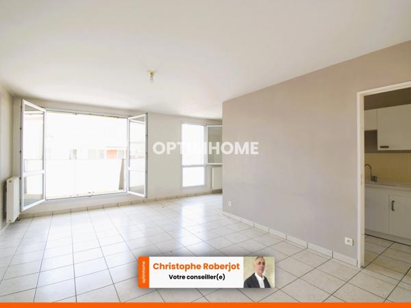 Lumineux appartement de 3 pièces, classé C, avec terrasse et garage quartier clinique Ste Marie à CHALON SUR SAONE
