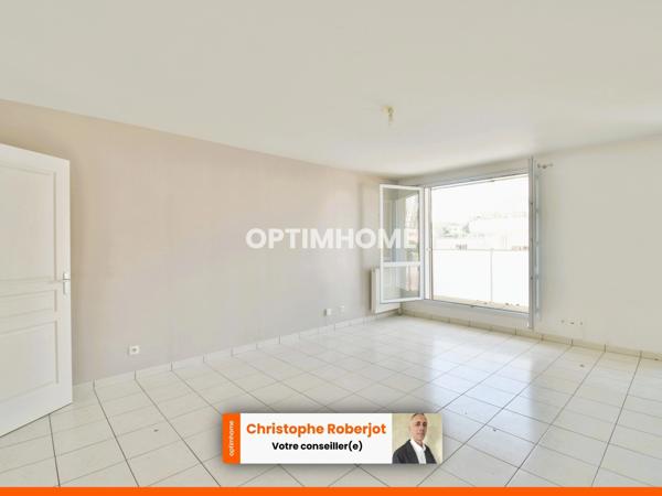 Lumineux appartement de 3 pièces, classé C, avec terrasse et garage quartier clinique Ste Marie à CHALON SUR SAONE