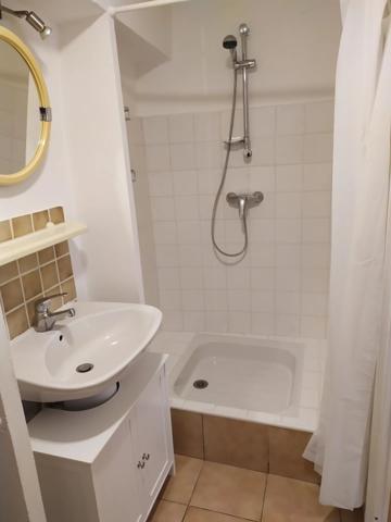 Immobilier Lorgues (83510) – Immeuble 122m2 – 215 000 €