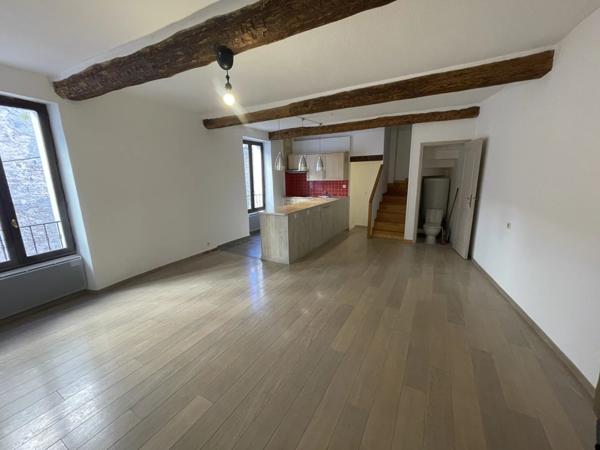 Immobilier Lorgues (83510) – Immeuble 122m2 – 215 000 €