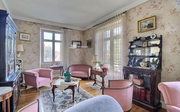 Immeuble à vendre    10 pièces • 308,65 m2 Pau