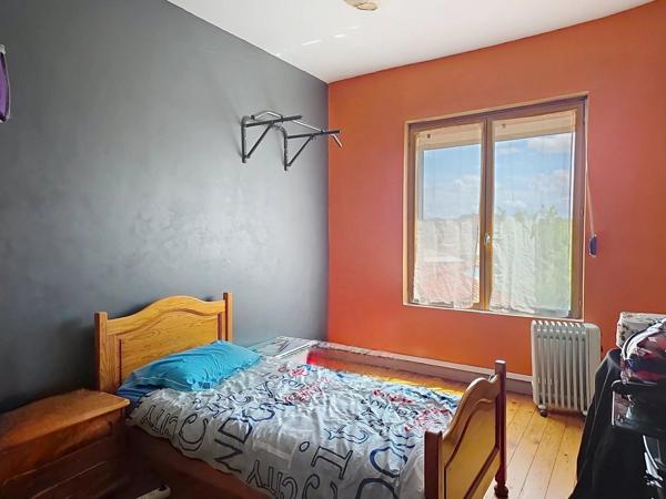 Vente                                                      Maison
                        
                     4 pièces                      103 m2                     à Laon