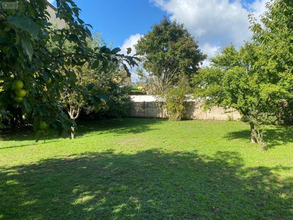 Maison à vendre à Charnay-lès-Mâcon en Saône-et-Loire (71850), ref : MA 668