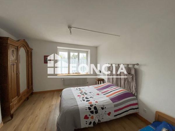 Location Maison 3 pièces 132.31 m² - 6 RUE DE LA CROIX Vendresse 08160