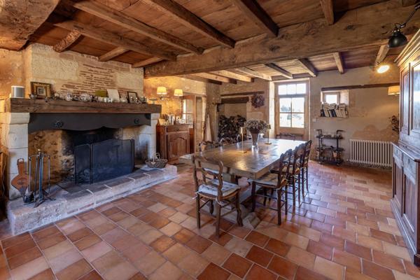 Vente Maison de luxe Bergerac 15 Pièces 750 m²