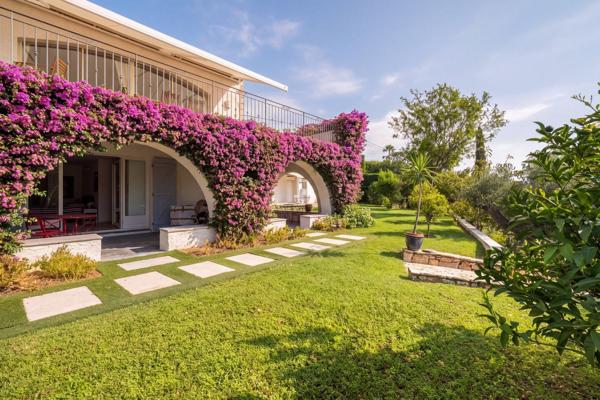 Vente Bastide Le Golfe Juan 8 Pièces 268 m²