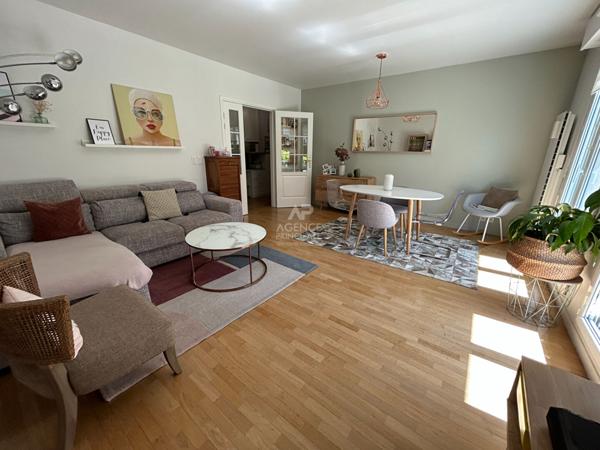 Appartement Poissy 4 pièces 93 m2 €429 000 ** - Référence 9228