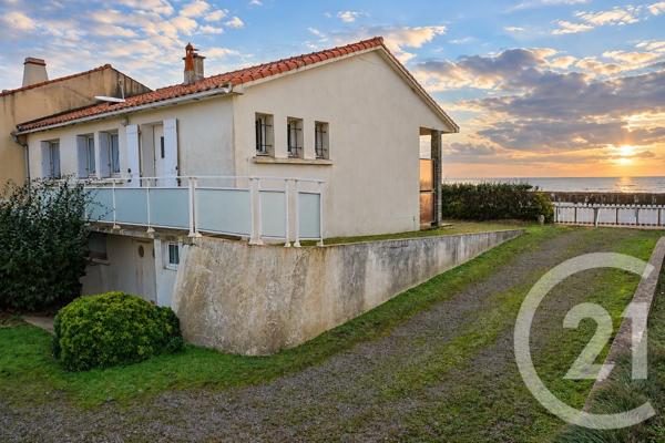 Maison à vendre  4 pièces - 71 m 2   BRETIGNOLLES SUR MER  - 85