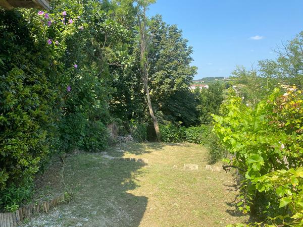 À VENDRE - MONBLANC - Maison avec vue dégagée sur les vallons
