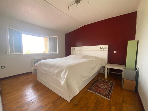 À VENDRE - MONBLANC - Maison avec vue dégagée sur les vallons