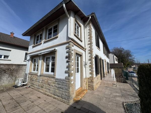 MAISON  CHARME  146 M² GARAGE SUR 559 M² DE TERRAIN  HERICOURT