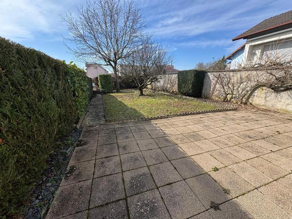 MAISON  CHARME  146 M² GARAGE SUR 559 M² DE TERRAIN  HERICOURT