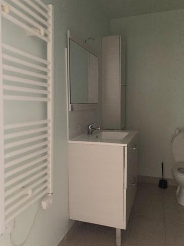 PAMIERS - A LOUER - STUDIO MEUBLE A PROXIMITE DES COMMERCES