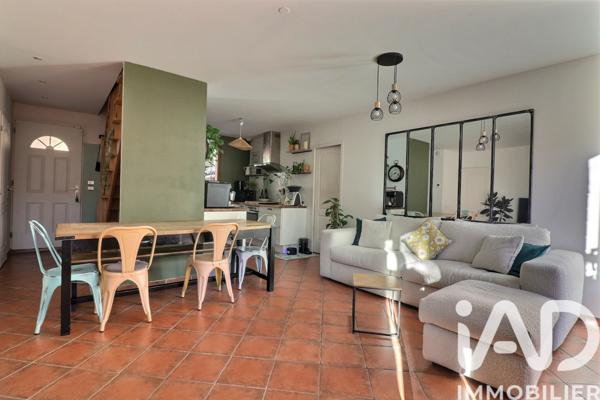 Maison à vendre 5 pièces 105 m² Cuges-les-Pins